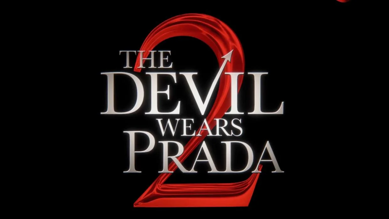 poster al filmului „Diavolul se îmbracă de la Prada 2”