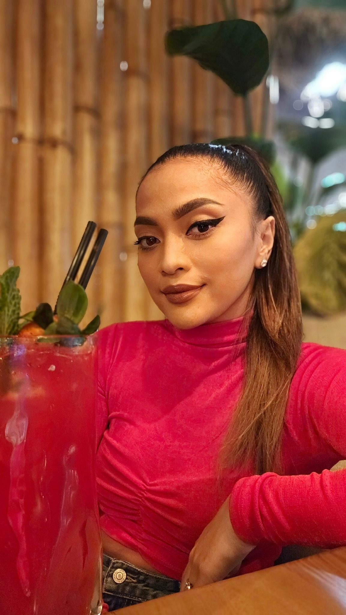 Bella Santiago