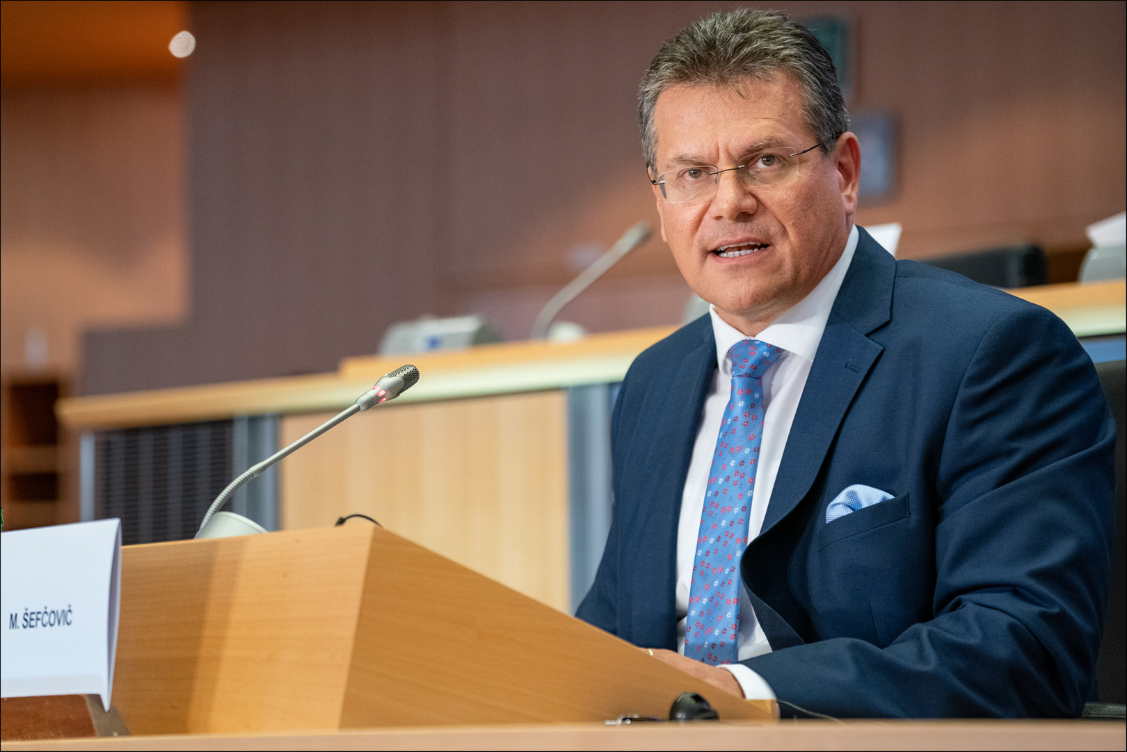 Comisarul Sefcovic