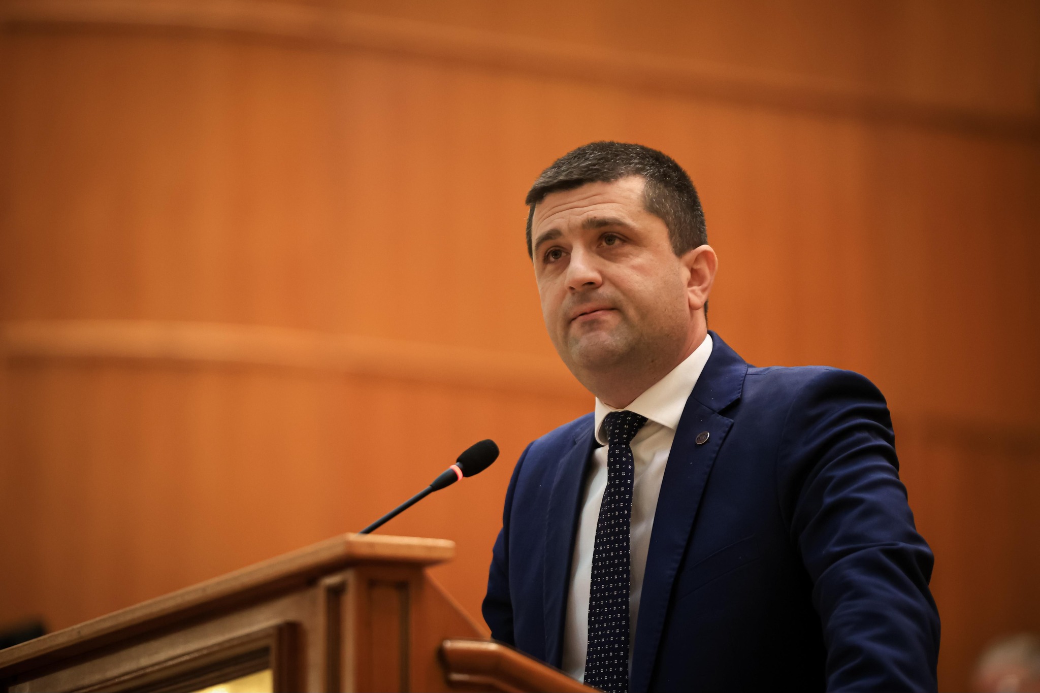 Radu Miruță