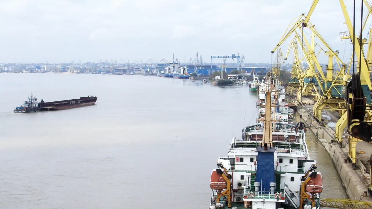 Dunărea scade transportul fluvial se scumpește