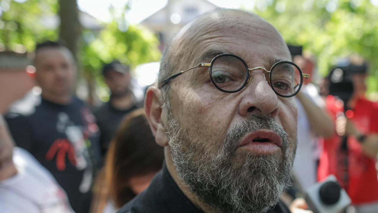 Piedone - fără funcţie și anchetat de DNA din nou