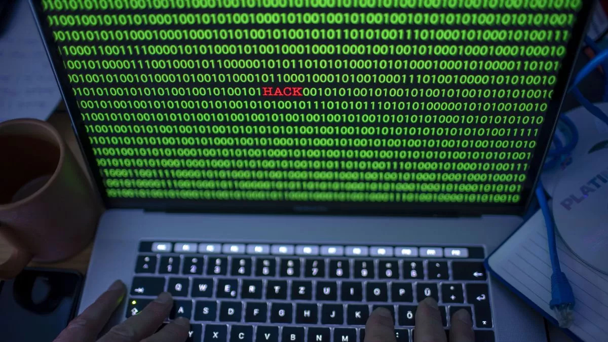 Votul online din Rusia paralizat de un atac cibernetic masiv lansat din Ucraina
