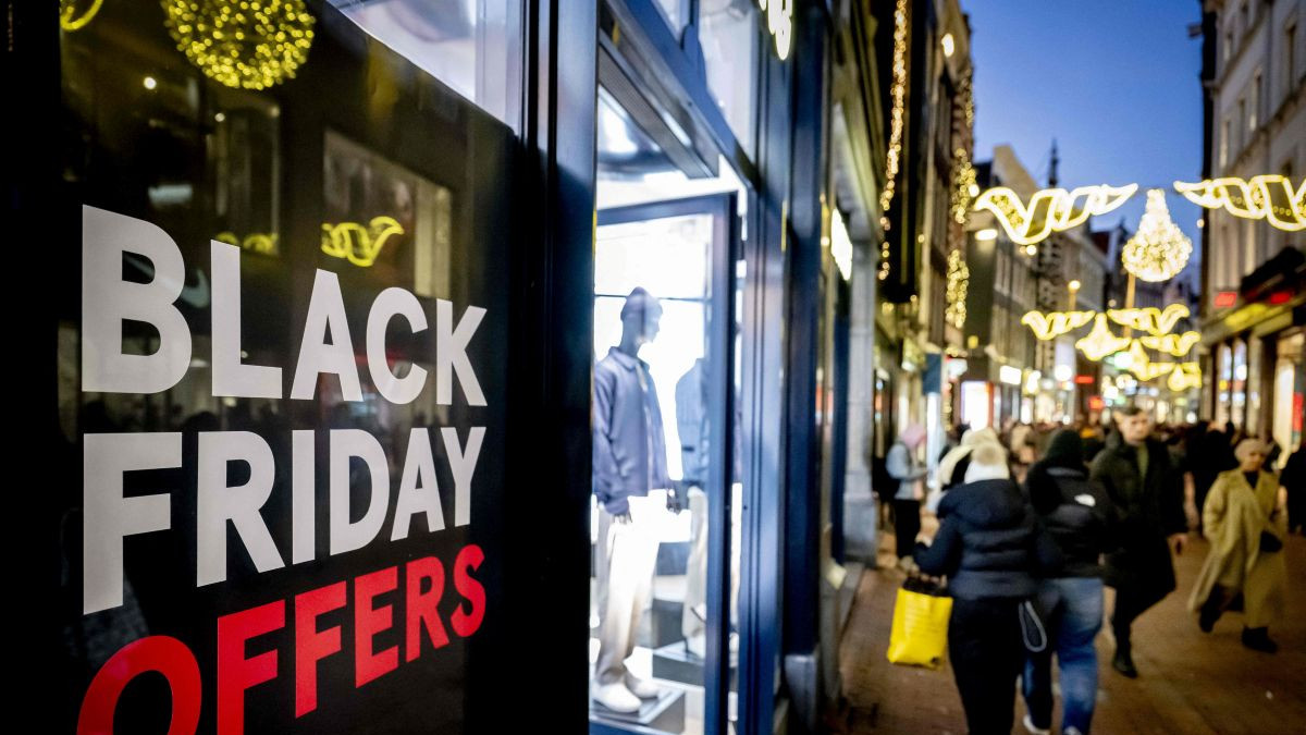 Black Friday România 2025. Reduceri masive pe 7 noiembrie