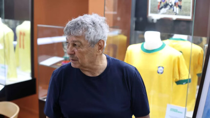 Ce afaceri are Mircea Lucescu. Selecționerul României întoarce banii cu lopata
