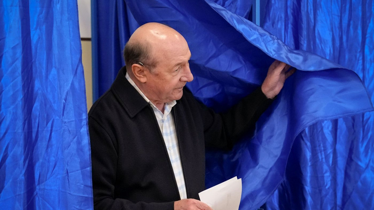 Traian Băsescu vrea să redevină moldovean. De ce i-a retras în 2017 Igor Dodon cetățenia
