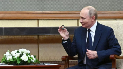 Vladimir Putin a anunțat că îl așteaptă pe Volodomir Zelenski la Moscova pentru negocieri de pace