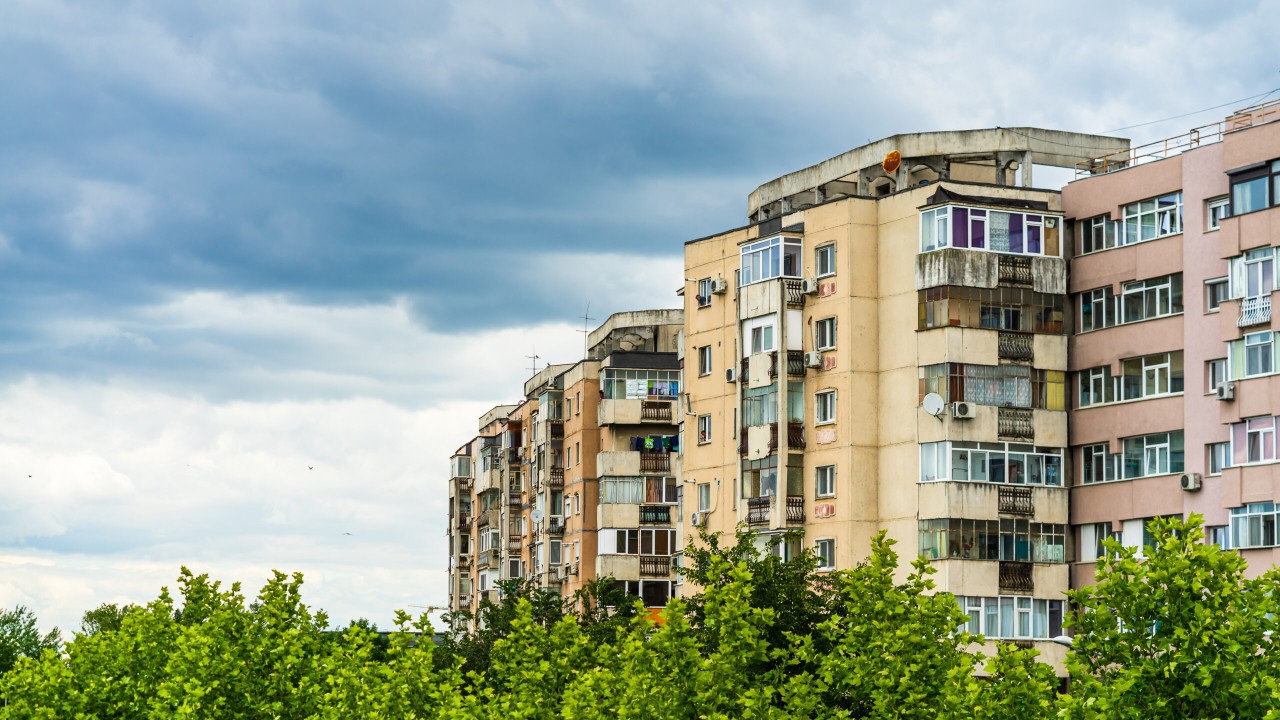 Locatarii de bloc ar putea plăti mai puțin la întreținere. Ce prevede noul proiect de lege