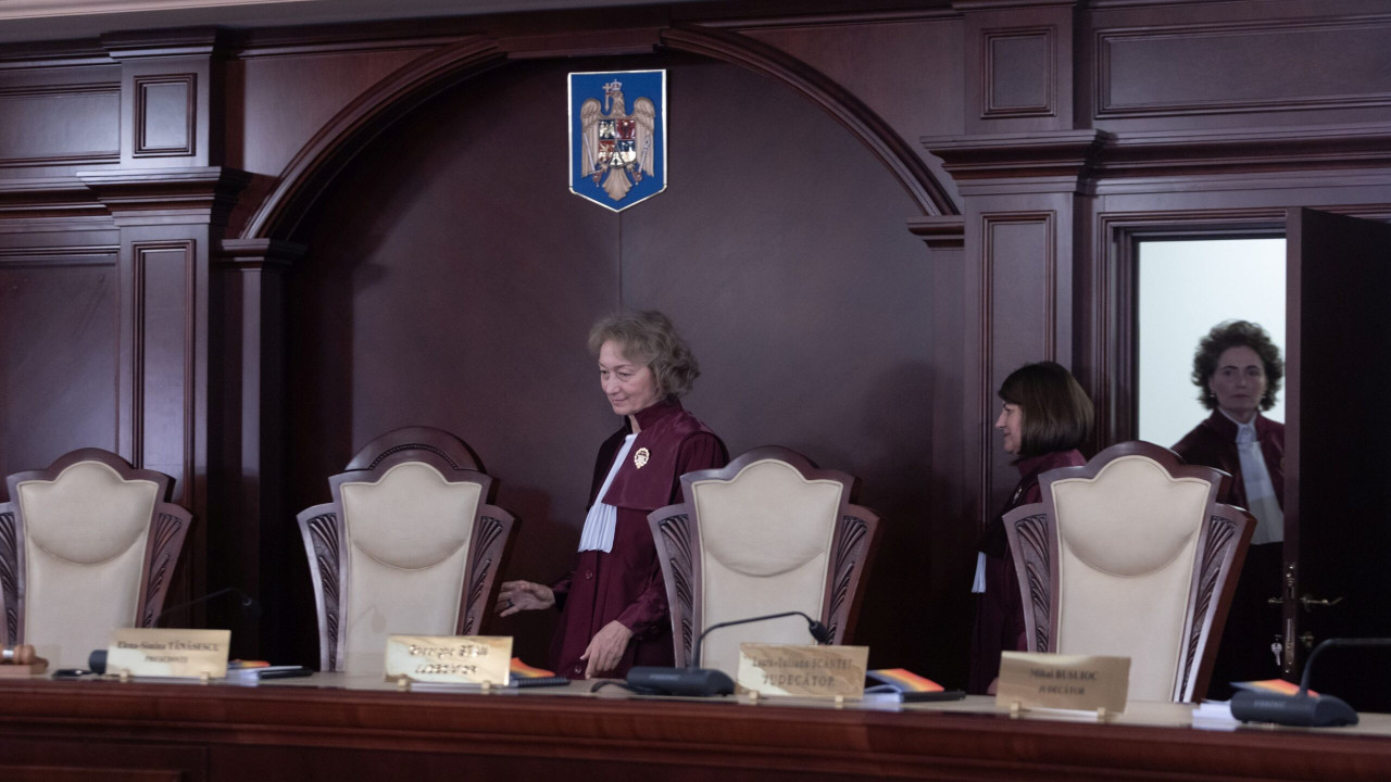 Care sunt atribuțiile CCR. Rolul Curții Constituționale în România