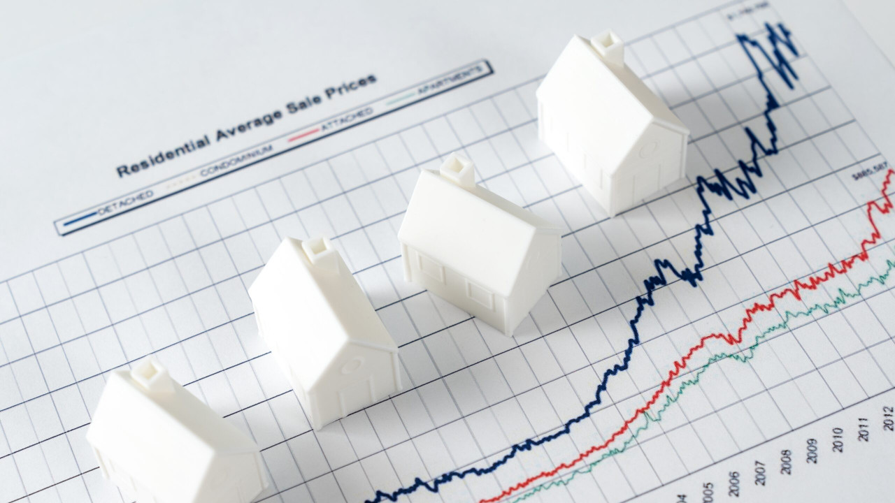 Scumpiri record pe piața imobiliară din România. Care sunt prețurile în alte capitale ale Europei