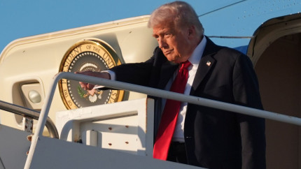 Donald Trump a ajuns în Egipt unde prezidează summitul pentru Pace. Președintele SUA a scris istorie cu pacea dintre Fâșia Gaza și Israel