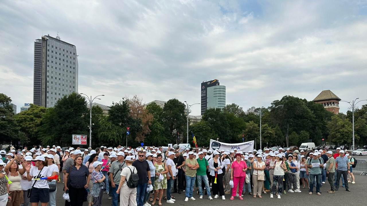 BNS a anunțat protest miercuri în Piața Victoriei. Sindicaliștii cer discuții cu partidele politice înaintea mitingului