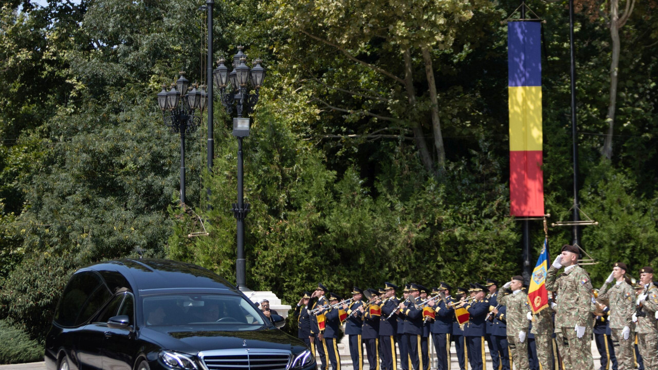 Câți bani a plătit Guvernul pentru funeraliile de stat și mormântul lui Ion Iliescu