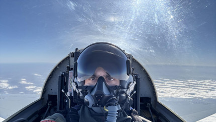 Cine este românul Claudiu Fusaru cel mai tânăr instructor pentru viitori piloți ai NATO