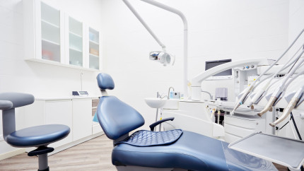 Cine este dr. Sorina Blaj și totul despre Crystal Dental Clinic. Ce raportări au făcut la Finanțe