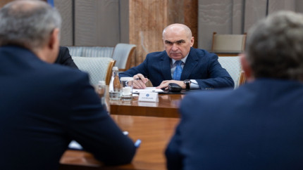 Ilie Bolojan discuții la Palatul Victoria cu IMM-urile. Salariul minim și impozitul pe cifra de afaceri pe agenda discuțiilor