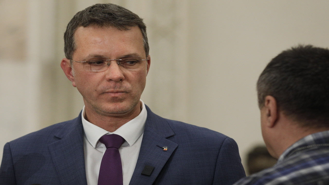 Câți ani a studiat de fapt Ionuț Moșteanu Cum explică ministrul Apărării controversele din CV