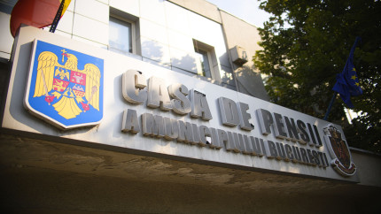 Cine poate ieși la pensie cu 10 ani mai devreme fără penalizări. Care sunt condițiile