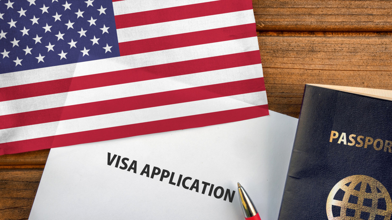 Viza de imigrare în SUA tot mai greu de obținut Administrația Trump introduce restricții fără precedent