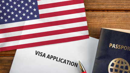 Viza de imigrare în SUA tot mai greu de obținut Administrația Trump introduce restricții fără precedent