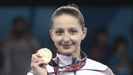 Asta mai lipsea acum. Este vorba de Ana Maria Brânză. Din păcate este adevărat