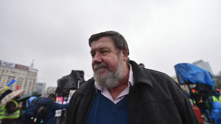 Sindicatele amenință cu proteste de amploare după discuțiile privind înghețarea salariului minim Singura soluție în România este să repetăm acțiuni de genul Bulgariei