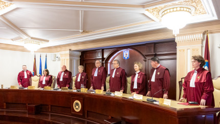 Blocaj la CCR pe legea pensiilor speciale Patru judecători au părăsit ședința
