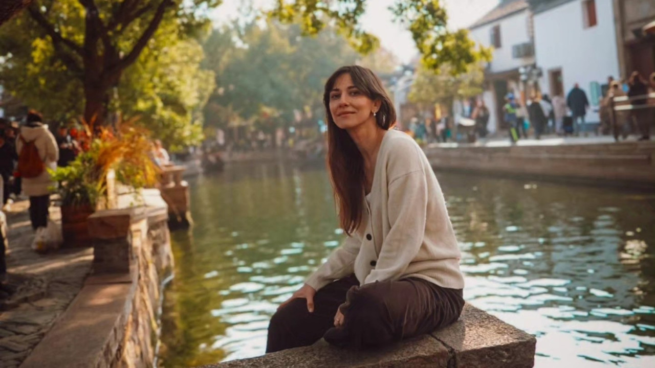 De ce ar părăsi Dana Rogoz România. Ce spune actrița
