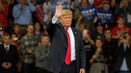Donald Trump mesajul pentru români de Ziua Națională Îmi propun să consolidăm relația noastră strânsă și istoria pe care o împărtășim