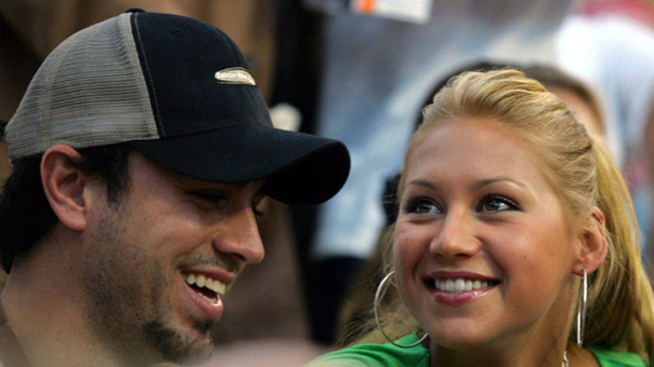 Un Crăciun diferit pentru Anna Kournikova și Enrique Iglesias. Ce s-a schimbat în viața lor