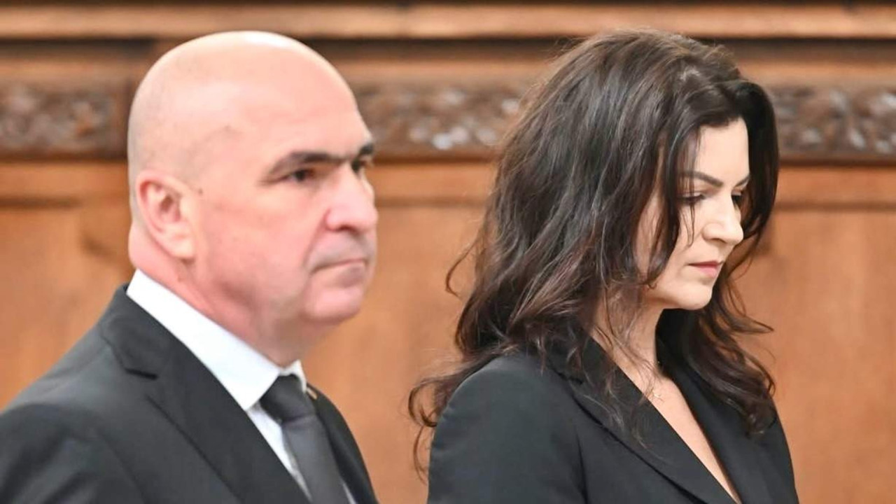 Soția premierului O declarație din partea purtătorului de cuvânt al Guvernului a reaprins misterul din viața personală a premierului Ilie Bolojan