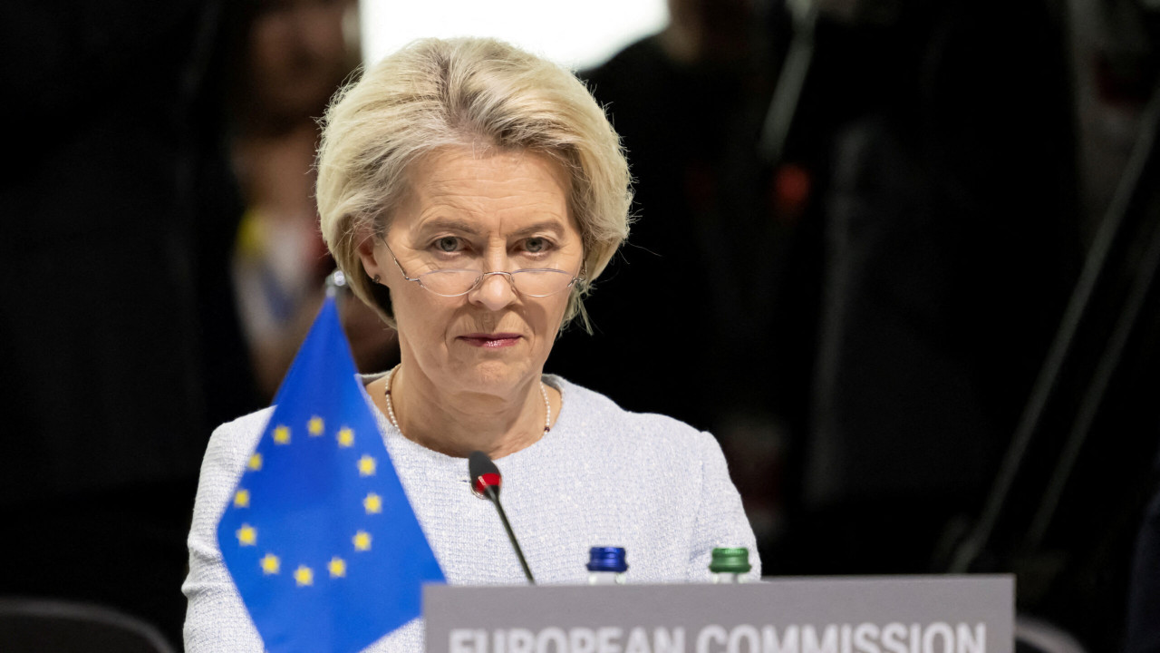 Ursula von der Leyen reacționează la Strategia de Securitate a SUA Donald Trump nu ar trebui să se amestece în democrația europeană