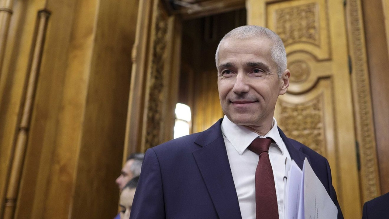 Acuzații grave la adresa ministrului Justiției. Peste jumătate din teza de doctorat a ministrului plagiată