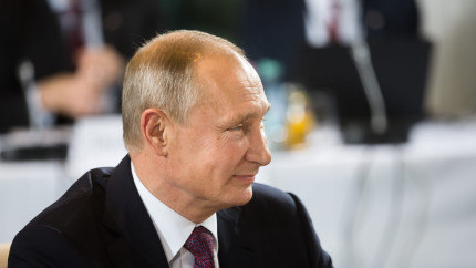 Reacția Rusiei după declarațiile lui Trump privind impunerea tarifelor vamale Alianța transatlantică s-a încheiat