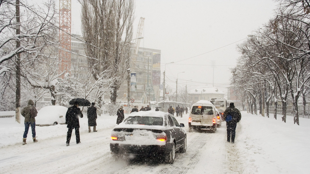 Val de aer polar și ninsori în România. Prognoza ANM pentru următoarele zile