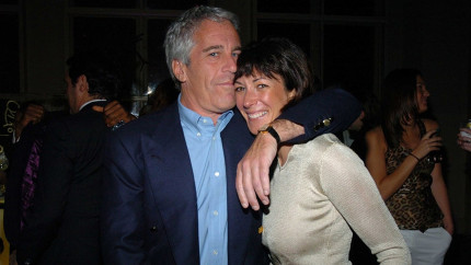 Cine este Ghislaine Maxwell partenera și complicea lui Jeffrey Epstein fără implicarea ei rețeaua de abuzuri nu ar fi fost posibilă