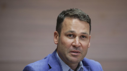 Robert Negoiță vizat de percheziții DNA pentru construirea unui drum privat cu bani publici