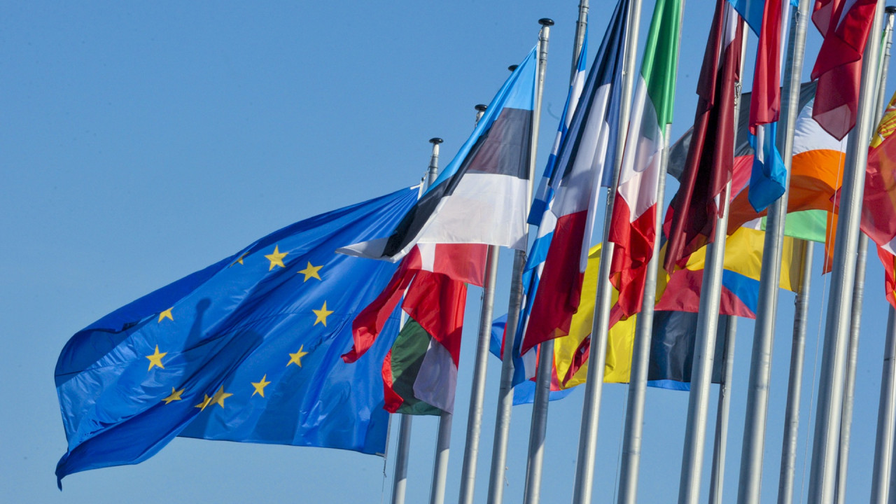 Acuzații grave din partea unei comisii din Congresul SUA Comisia Europeană ar fi intervenit în alegerile din România. Cum răspunde UE