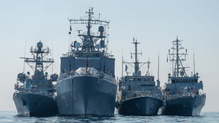 China a trimis peste 100 de nave militare în...