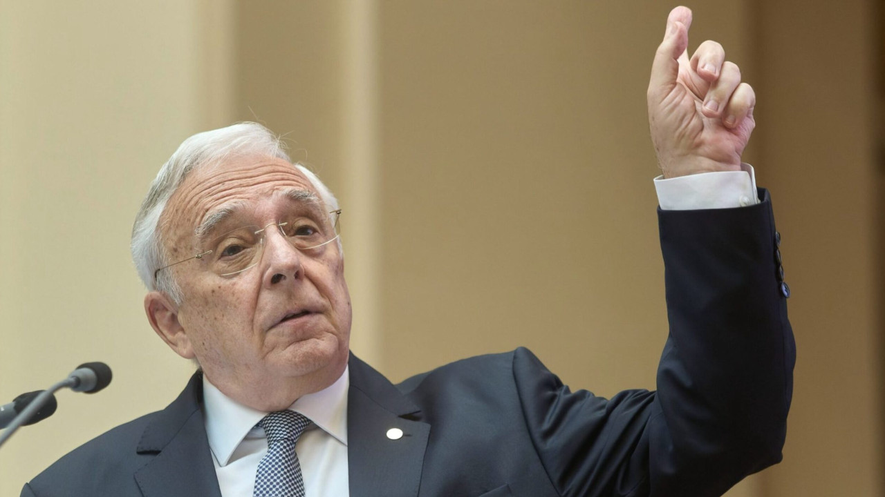 Crunt Pensionarii din România ar putea rămâne fără pensii...