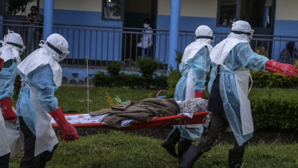 Epidemia de Ebola se propagă rapid. OMS a ridicat alerta la nivelul maxim