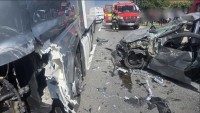 Accident de groază Trei persoane și un copil au8230