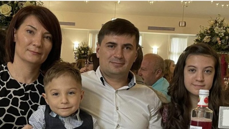 Mama tata și doi copii au murit pe loc. Mergeau la o nuntă când..