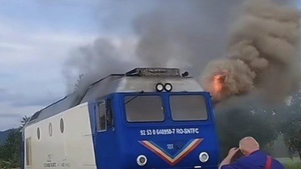Panică totală în trenul București - Istanbul A luat foc din mers pasagerii au fost evacuați de urgență