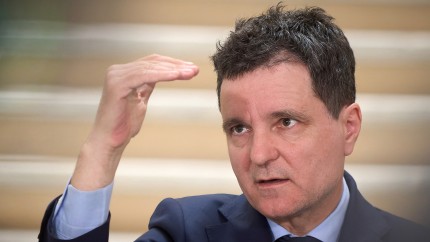Decizie radicală luată de CCR împotriva lui Nicușor Dan. Știrea face înconjurul României