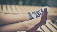 Ce trebuie să porți în pantoful stâng când îți merge prost și ai ghinion. Trucul simplu care îți schimbă radical energia