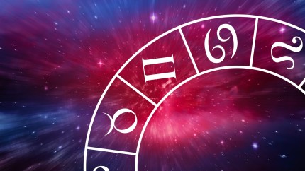 Azi noapte s-au deschis cerurile. 5 zodii vor avea 2 luni de aur