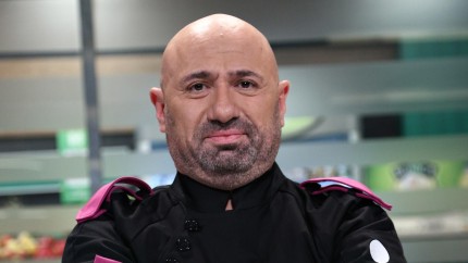 Strigător la cer ce se întâmpla la Chefi la cuțite Chef Scărlătescu Îmi spuneau în casă să...
