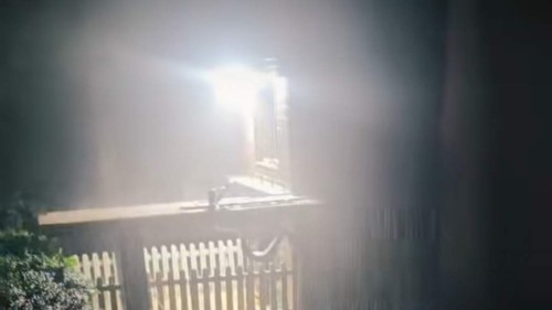 Panică maximă pentru Viorica de la Clejani Curtea ei a fost inundată