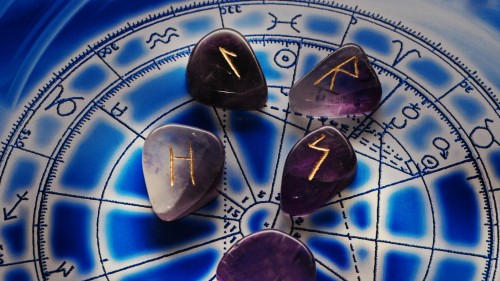 Horoscop rune 15 august 2026 Ziua marilor binecuvântări Runa sacră care aduce protecție și împlinire